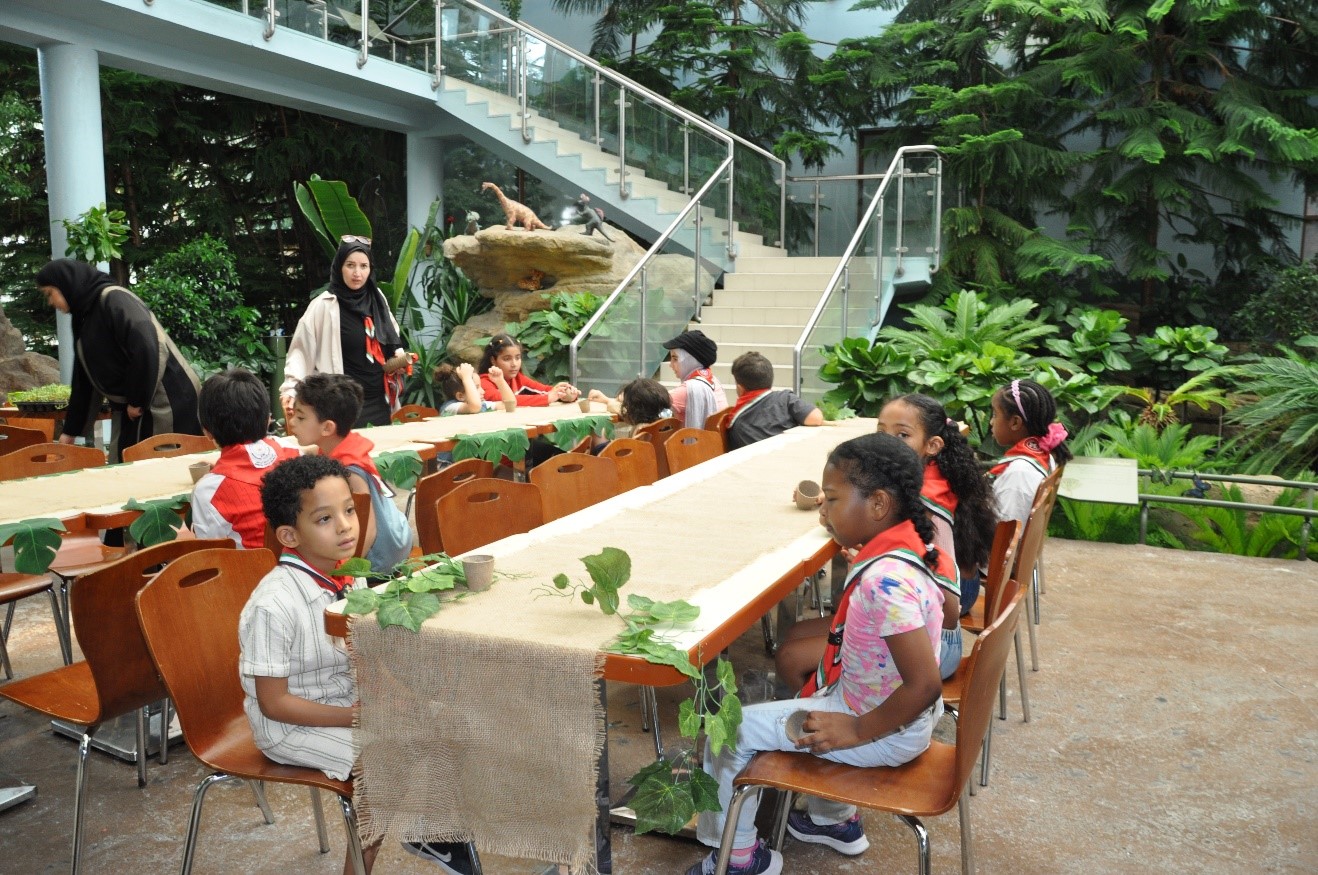 الشارقة تنظم المخيم الكشفي الصيفي الترويحي بالتعاون مع هيئة الشارقة للتعليم الخاص 18