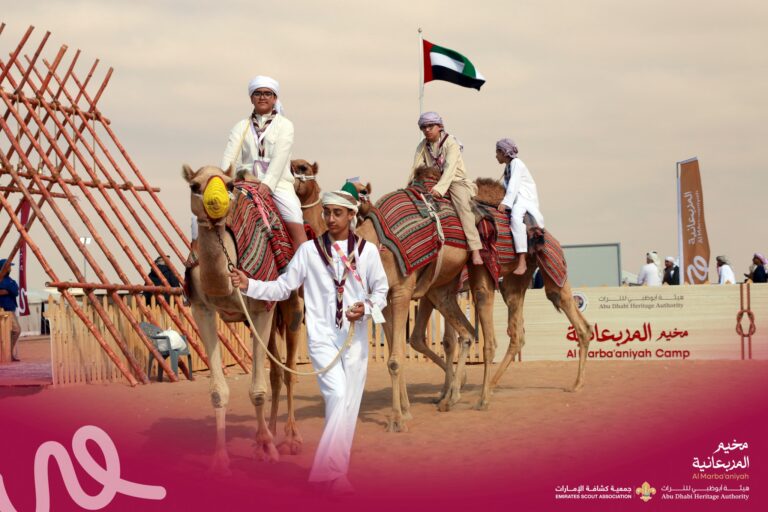 يوم ثري بالتعلم والسنع الإماراتي في اليوم الثاني من مخيم المربعانية